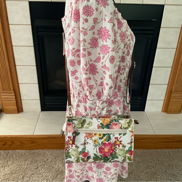 GAL Multi-Color Floral Crossbody/Shoulder Handbag - Picture 8 of 9